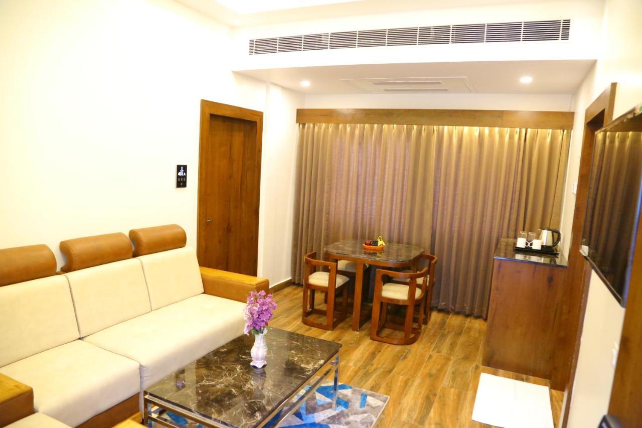 Vsr Grand Hotel Madanapalle Exterior foto